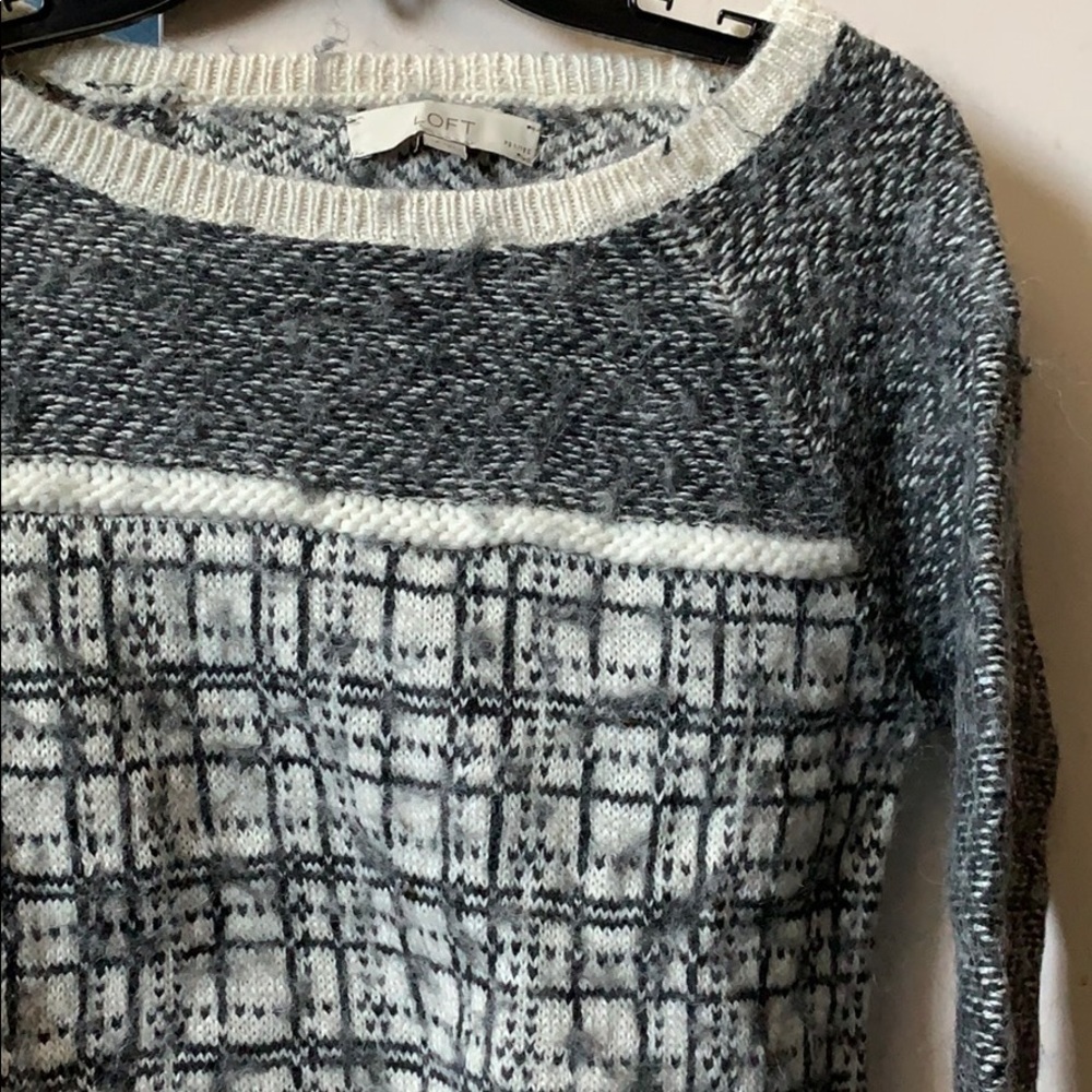 Loft sweater - Picture 2 of 4
